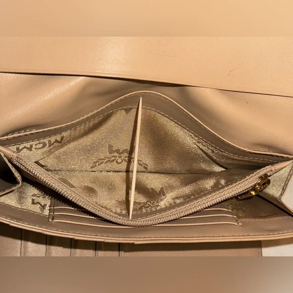 MCM Black Wallet/Unbranded Chain Can Be used as Wallet/Crossbody/Over Shoulder - Picture 10 of 16